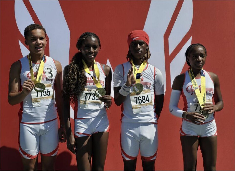 15-16 Mixed 4x100m relay on the podium at the 2026 National Junior Olympics