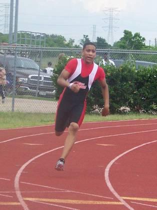 2009 Spring Track Meets — photo 8