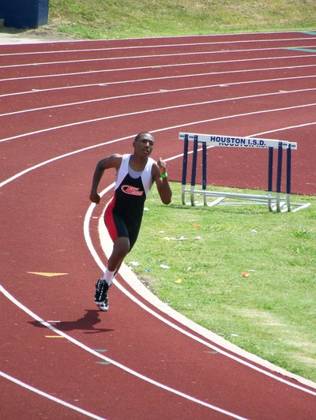 2009 Spring Track Meets — photo 17