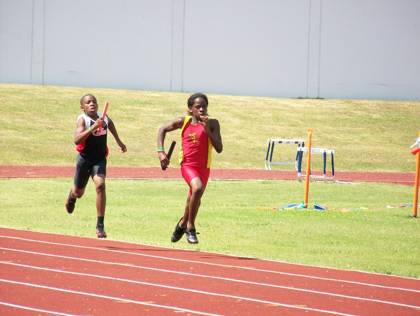 2009 Spring Track Meets — photo 22