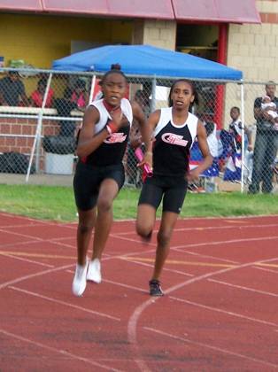 2009 Spring Track Meets — photo 46