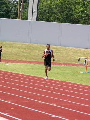 2009 Spring Track Meets — photo 47