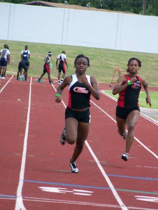 2009 Spring Track Meets — photo 50