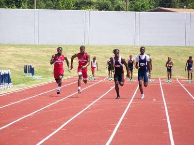 2009 Spring Track Meets — photo 53