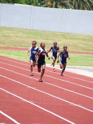 2009 Spring Track Meets — photo 77