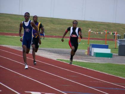 2009 Spring Track Meets — photo 92