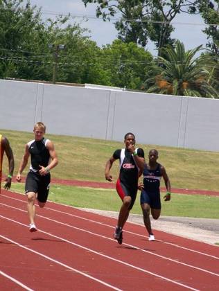 2009 Spring Track Meets — photo 112