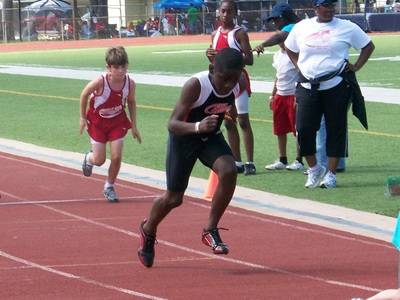 2009 Spring Track Meets — photo 121