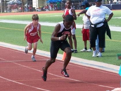 2009 Spring Track Meets — photo 122