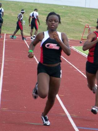 2009 Spring Track Meets — photo 128