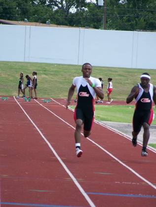 2009 Spring Track Meets — photo 135