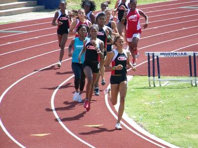 2009 Spring Track Meets — photo 180