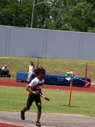2009 Spring Track Meets — photo 187