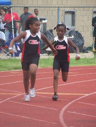 2009 Spring Track Meets — photo 217