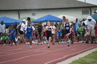 2010 Spring Track Meets Part 1 — By Melvin Parker — photo 9