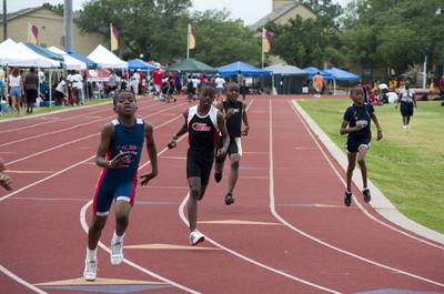 2010 Spring Track Meets Part 1 — By Melvin Parker — photo 41