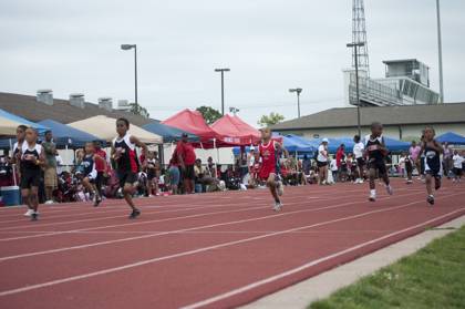 2010 Spring Track Meets Part 1 — By Melvin Parker — photo 58