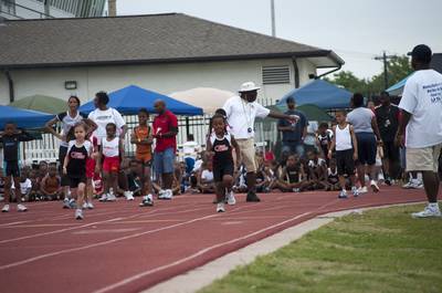 2010 Spring Track Meets Part 1 — By Melvin Parker — photo 137