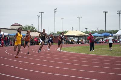2010 Spring Track Meets Part 1 — By Melvin Parker — photo 173
