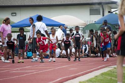 2010 Spring Track Meets Part 1 — By Melvin Parker — photo 205