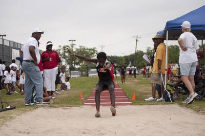 2010 Spring Track Meets Part 1 — By Melvin Parker — photo 246