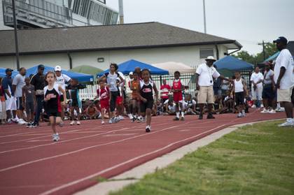 2010 Spring Track Meets Part 1 — By Melvin Parker — photo 281