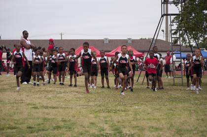 2010 Spring Track Meets Part 1 — By Melvin Parker — photo 285