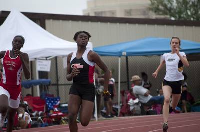 2010 Spring Track Meets Part 1 — By Melvin Parker — photo 315