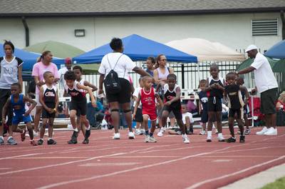 2010 Spring Track Meets Part 1 — By Melvin Parker — photo 325