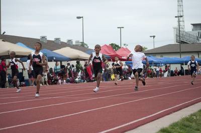 2010 Spring Track Meets Part 1 — By Melvin Parker — photo 336