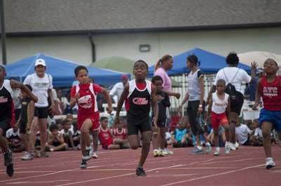 2010 Spring Track Meets Part 1 — By Melvin Parker — photo 344
