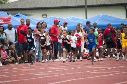 2010 Spring Track Meets Part 1 — By Melvin Parker — photo 379