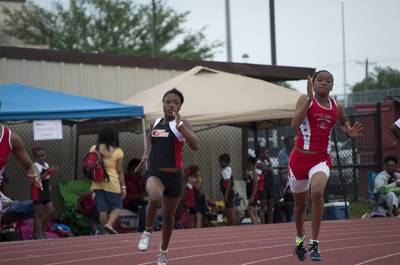 2010 Spring Track Meets Part 1 — By Melvin Parker — photo 392