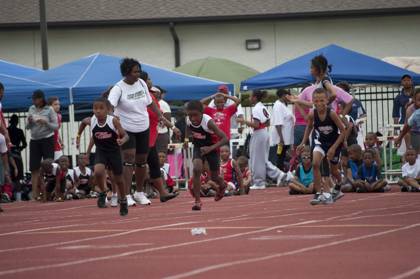 2010 Spring Track Meets Part 1 — By Melvin Parker — photo 397