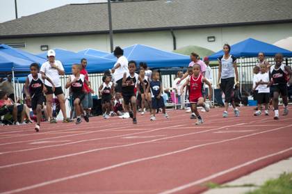 2010 Spring Track Meets Part 1 — By Melvin Parker — photo 405