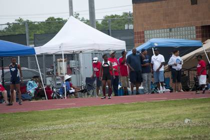 2010 Spring Track Meets Part 1 — By Melvin Parker — photo 407