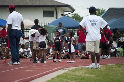 2010 Spring Track Meets Part 1 — By Melvin Parker — photo 428