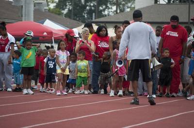2010 Spring Track Meets Part 1 — By Melvin Parker — photo 442