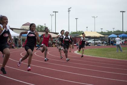 2010 Spring Track Meets Part 1 — By Melvin Parker — photo 451