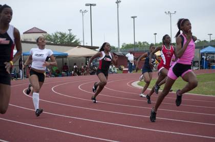 2010 Spring Track Meets Part 1 — By Melvin Parker — photo 455