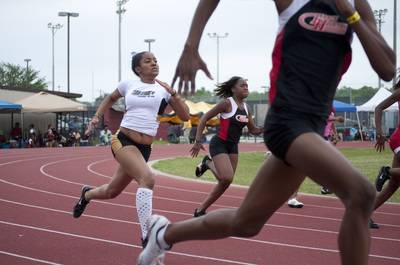 2010 Spring Track Meets Part 1 — By Melvin Parker — photo 468