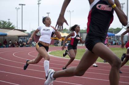 2010 Spring Track Meets Part 1 — By Melvin Parker — photo 469