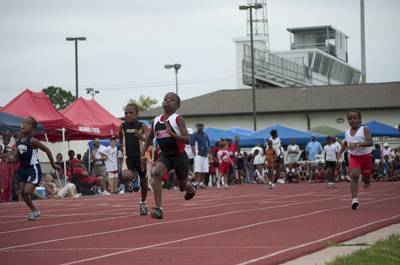 2010 Spring Track Meets Part 1 — By Melvin Parker — photo 470