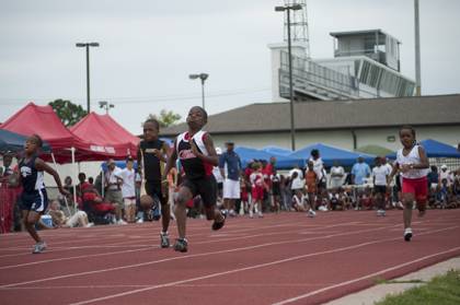 2010 Spring Track Meets Part 1 — By Melvin Parker — photo 471