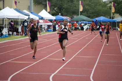 2010 Spring Track Meets Part 1 — By Melvin Parker — photo 477