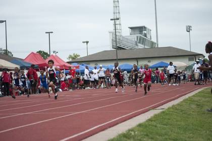2010 Spring Track Meets Part 1 — By Melvin Parker — photo 479