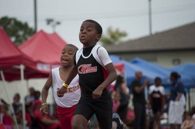 2010 Spring Track Meets Part 1 — By Melvin Parker — photo 482