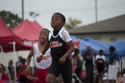 2010 Spring Track Meets Part 1 — By Melvin Parker — photo 483