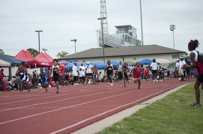 2010 Spring Track Meets Part 1 — By Melvin Parker — photo 496