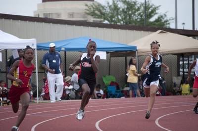 2010 Spring Track Meets Part 1 — By Melvin Parker — photo 502
